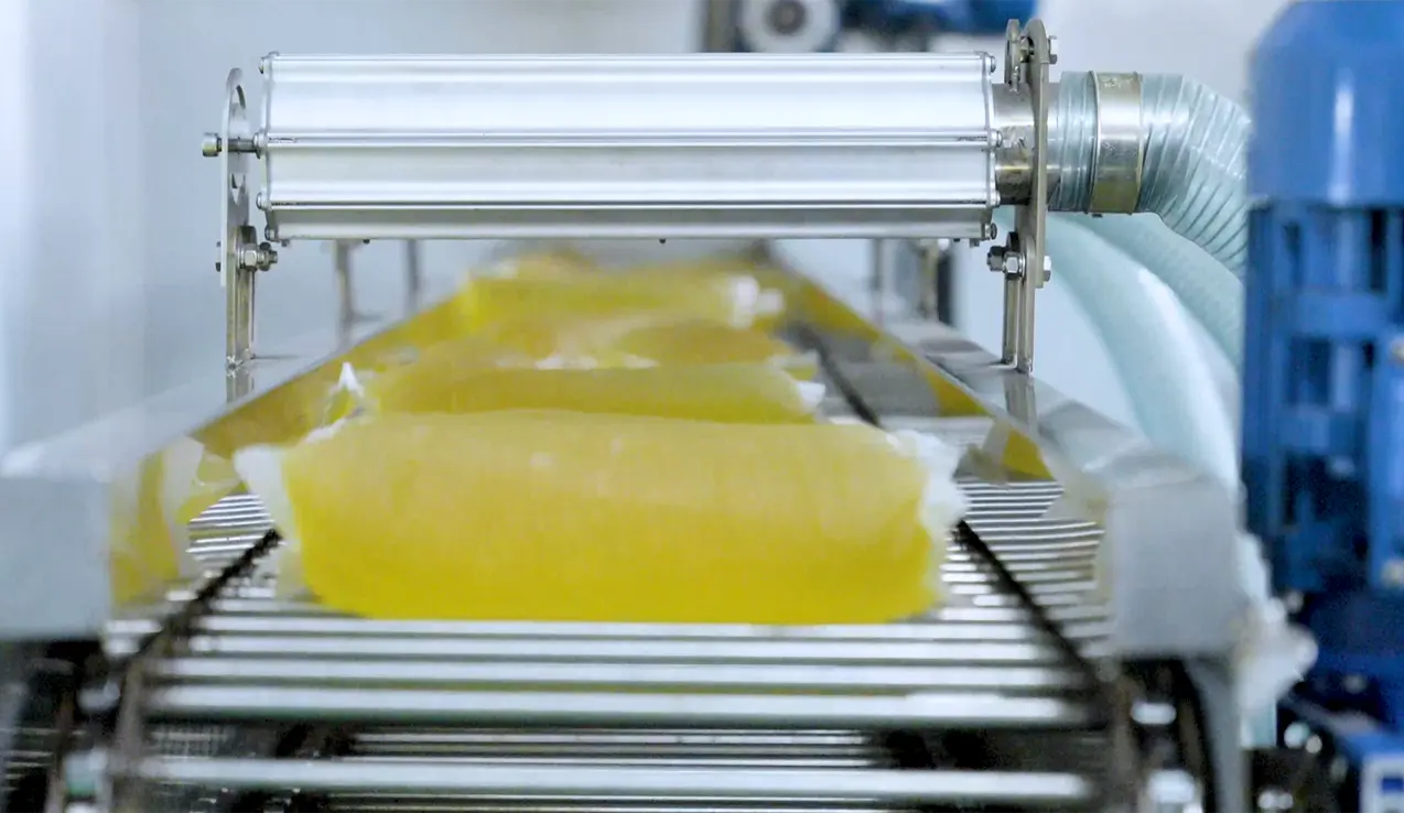 Hot Melt Adhesive Air-Dry & Delivery.webp